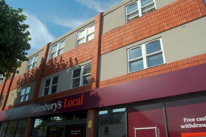 2 Bedroom Flat To Rent In Belmore Court, Eastbourne, BN22