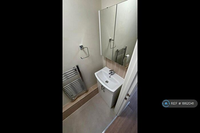 1 Bedroom Terraced House To Rent In Williams Court, Cullompton, EX15