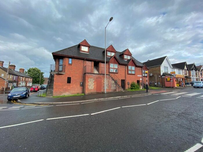 1 Bedroom Flat For Sale In Desborough Avenue, HP11