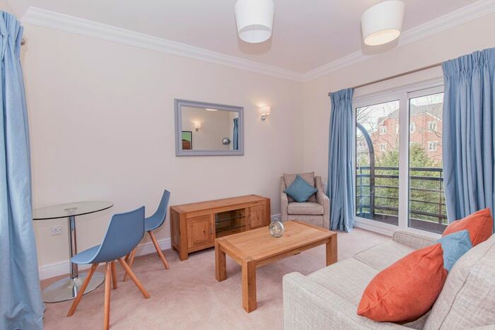 2 Bedroom Flat To Rent In Water Eaton Road, Oxford, OX2