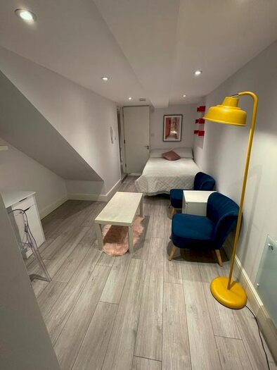 Studio To Rent In Finchley Road, London, NW3