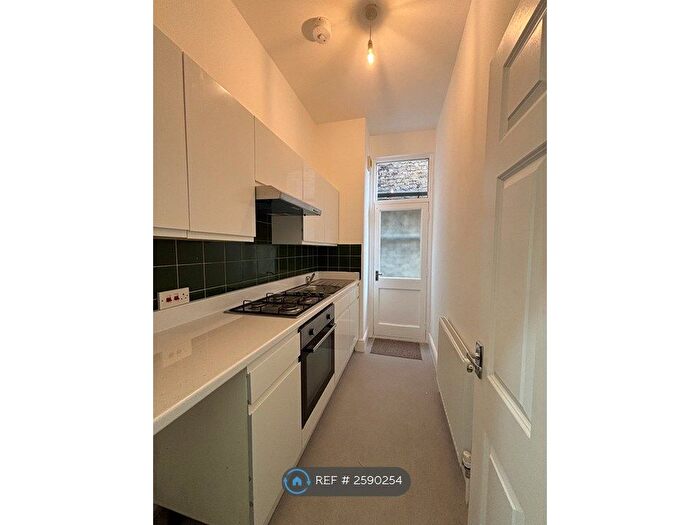 2 Bedroom Flat To Rent In George Lane, London, SE13
