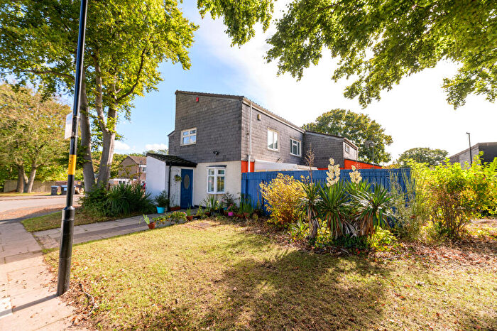 2 Bedroom Link Detached House For Sale In Hillstone Road, Birmingham, B34