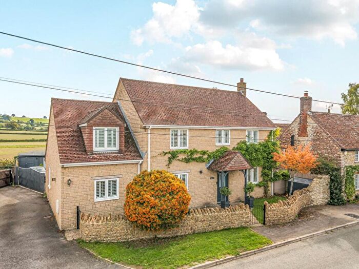 4 Bedroom Detached House For Sale In Pound Road, Thornford, Sherborne, DT9