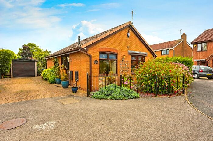2 Bedroom Bungalow For Sale In Bamburgh Close, Kirkby-In-Ashfield, Nottingham, Nottinghamshire, NG17