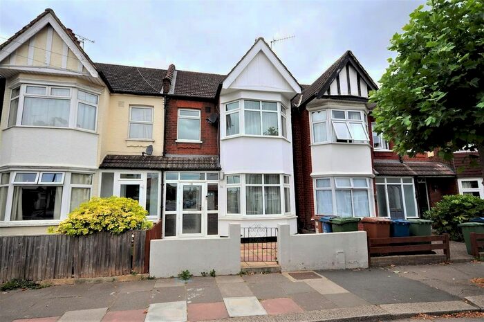 3 Bedroom Terraced House To Rent In Drury Road, Harrow, HA1