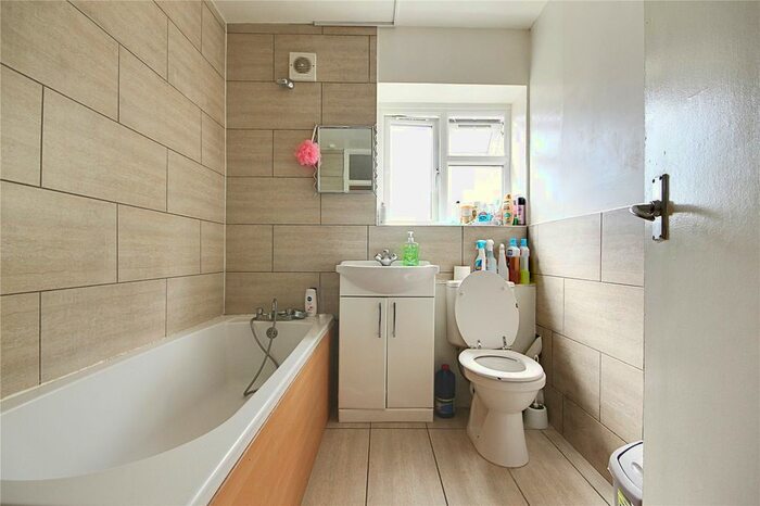 2 Bedroom Flat To Rent In Nightingale Road, London, N9