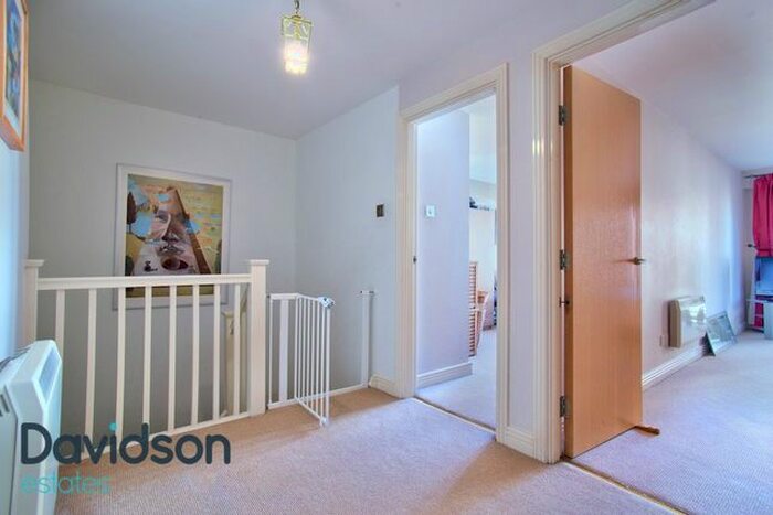 3 Bedroom Flat To Rent In Wharfside Street, City Centre, Birmingham, B1