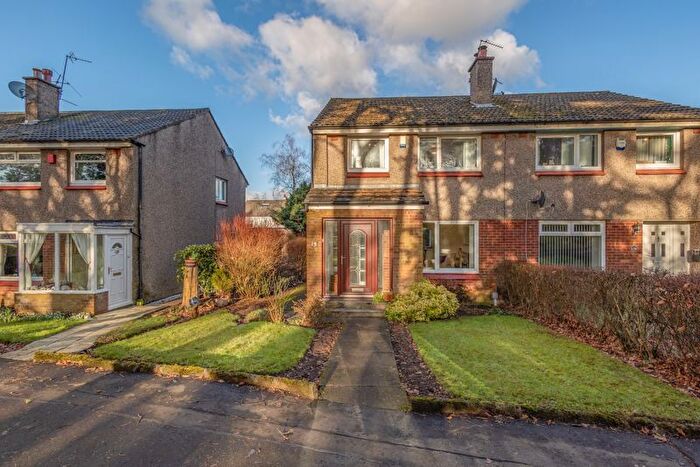 3 Bedroom Semi-Detached House For Sale In Pinelands, Bishopbriggs, G64