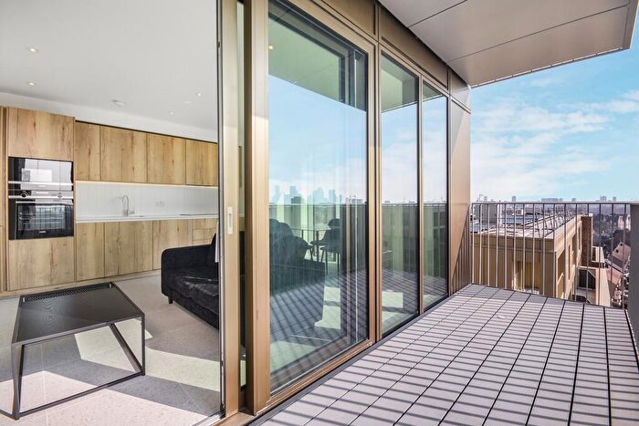 1 Bedroom Apartment To Rent In Jacquard Point, London, E1