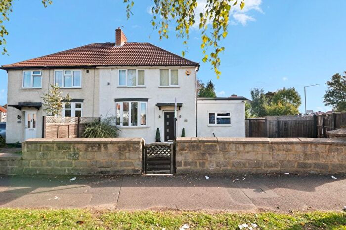 3 Bedroom Semi-Detached House For Sale In Tudor Road, Hayes, UB3