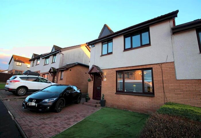 3 Bedroom Semi-Detached House For Sale In Swallow Brae, Inverkip, Greenock, PA16