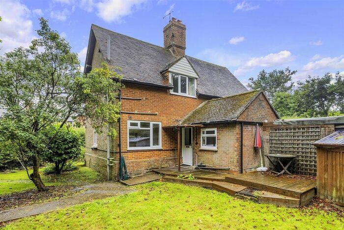 2 Bedroom Cottage To Rent In Tot Hill, Headley, Surrey, KT18