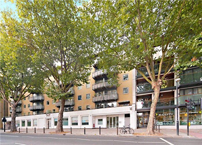 2 Bedroom Flat To Rent In Chiswick High Road, Chiswick, W4