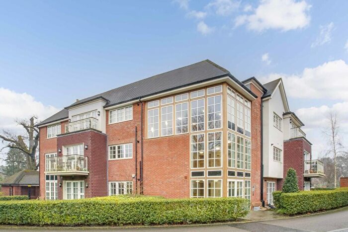 2 Bedroom Apartment For Sale In Brayfield Lane, Chalfont St Giles, HP8