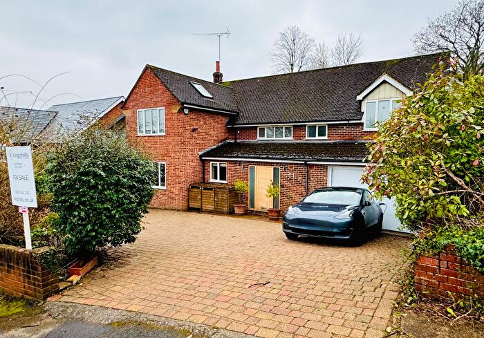 5 Bedroom Detached House For Sale In Spinfield Park, Marlow, SL7