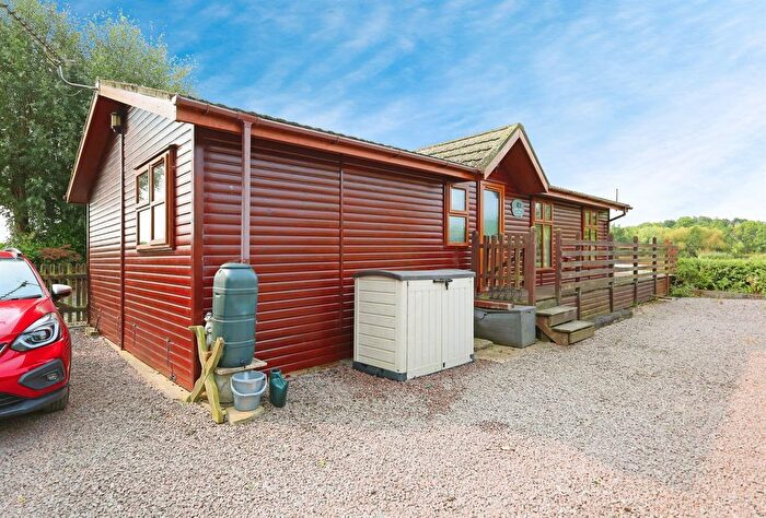 2 Bedroom Lodge For Sale In Frampton Fen Lane, Hubberts Bridge, Boston, PE20