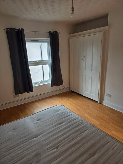 1 Bedroom Flat To Rent In Conduit Road, Bedford, MK40