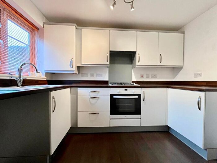 2 Bedroom End Of Terrace House To Rent In Mill-Race, Abercarn, NP11