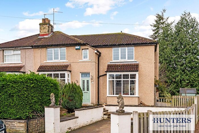 4 Bedroom Semi Detached House For Sale In Apperley Gardens, Apperley Bridge, BD10