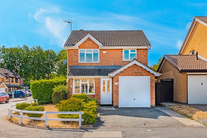 3 Bedroom Detached House For Sale In - Eliot Close, Kettering, NN16
