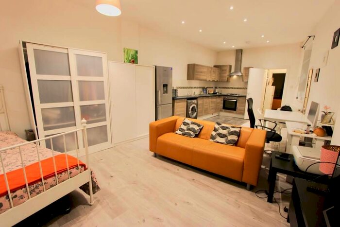 1 Bedroom Apartment To Rent In Byron Road, Harrow, HA3