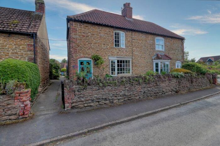 2 Bedroom Semi-Detached House For Sale In Church View, Alkborough, DN15