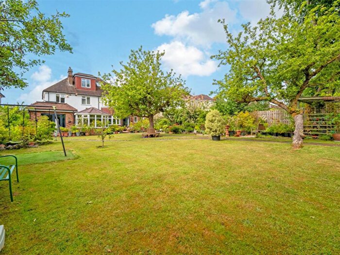 6 Bedroom Detached House For Sale In Onslow Gardens, South Croydon, CR2