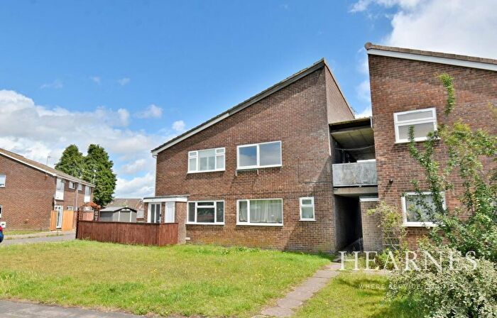 1 Bedroom Apartment For Sale In Barns Road, Ferndown, BH22