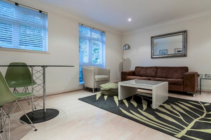 1 Bedroom Flat To Rent In Kew Gardens Road, London, TW9