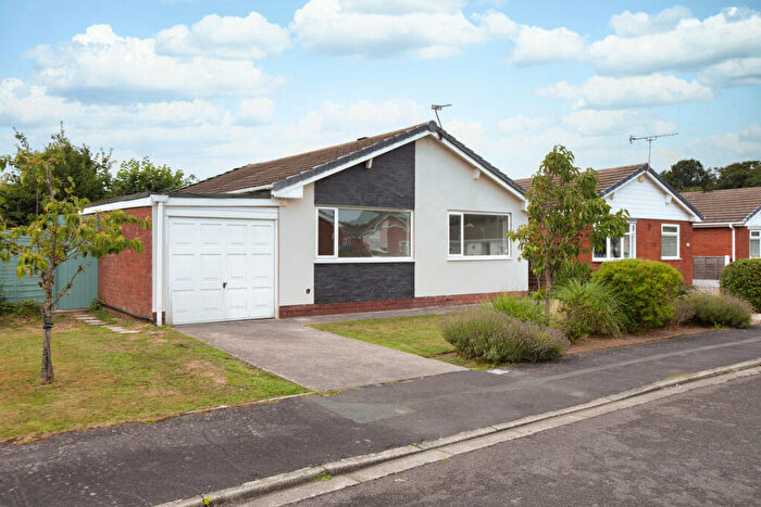 2 Bedroom Detached Bungalow For Sale In Southfold Place, Lytham St. Annes, FY8