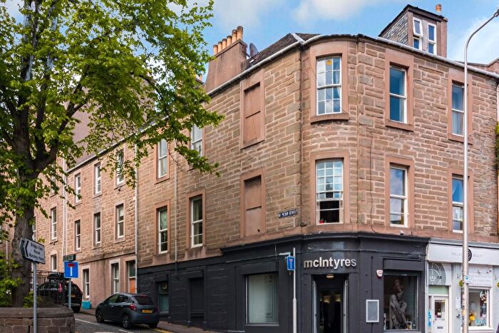 3 Bedroom Flat To Rent In St Peter Street, West End, Dundee, DD1