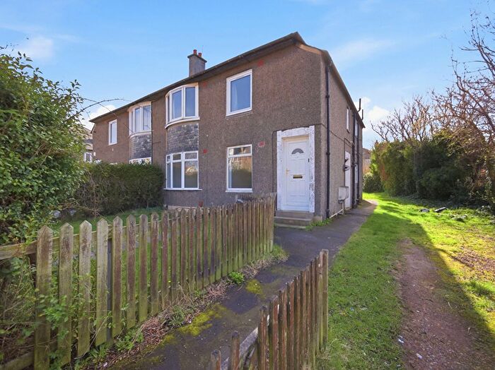 3 Bedroom Flat For Sale In Colinton Mains Place, Colinton, Edinburgh, EH13