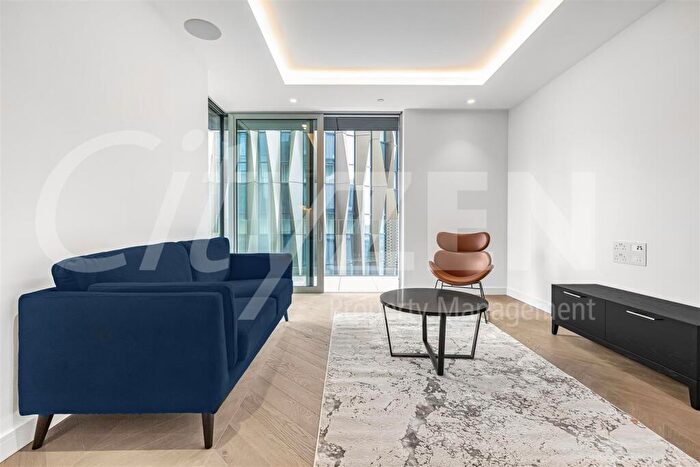 1 Bedroom Flat To Rent In The Haydon, Minories, London, EC3N