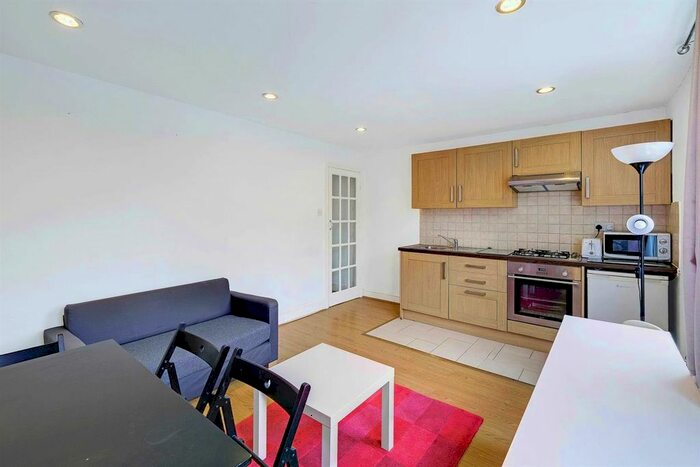 1 Bedroom Flat To Rent In Delaford Street, SW6