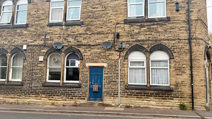 Studio To Rent In Flat, Oldfield Lane, Heckmondwike, WF16