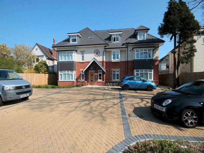 2 Bedroom Apartment To Rent In Ascham Road, Bournemouth, Dorset, BH8