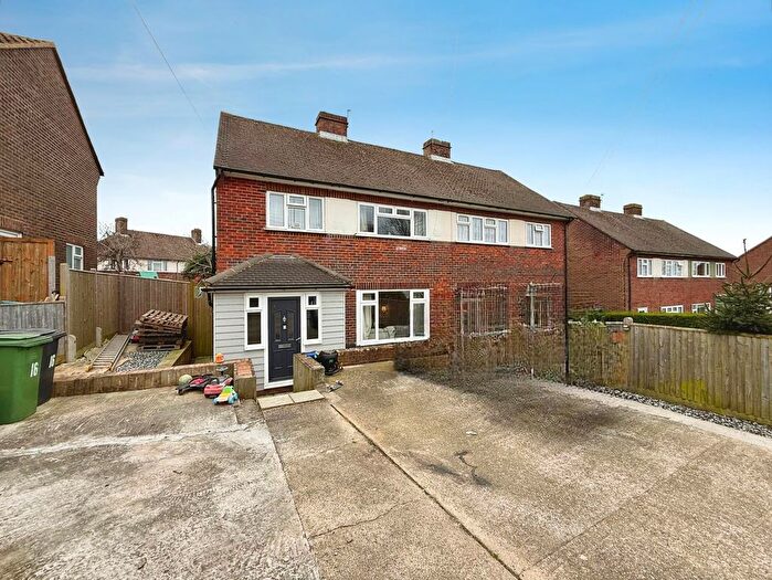 3 Bedroom Semi-Detached House For Sale In Clement Hill Road, Hastings, TN34