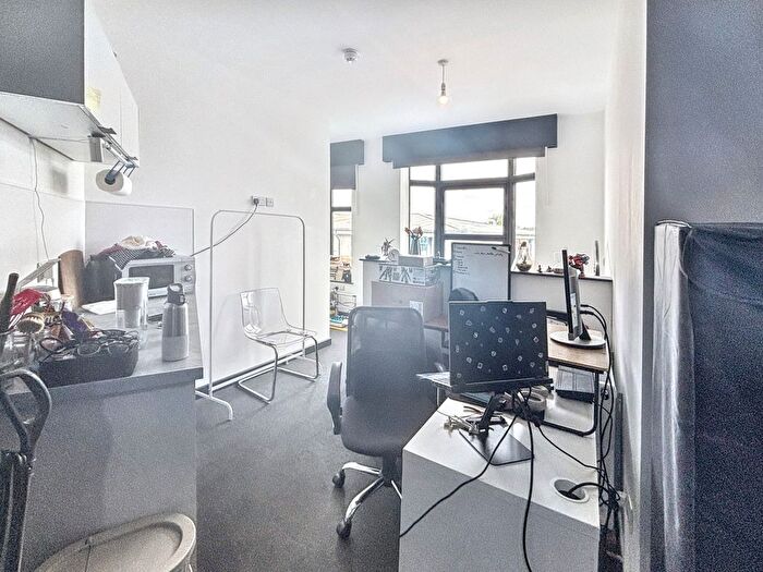 1 Bedroom Property To Rent In Lawrence Hill, Bristol, BS5