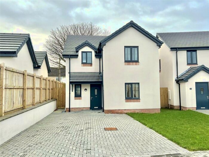 3 Bedroom Detached House For Sale In Cwrt Dolwerdd, Boncath, Pembrokeshire, SA37