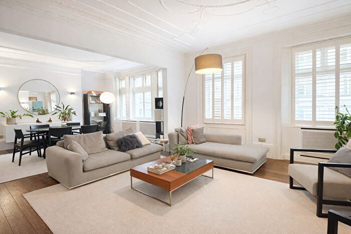 3 Bedroom Flat To Rent In Sloane Street, London, SW1X