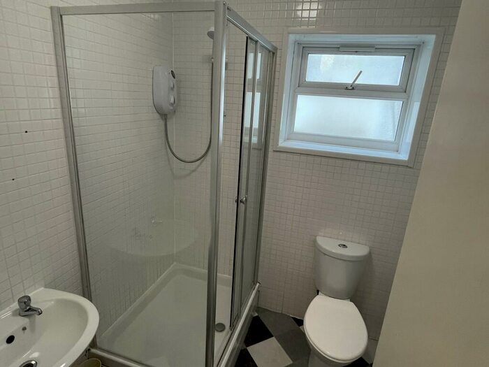 6 Bedroom House To Rent In Baring Street, Greenbank, Plymouth, PL4