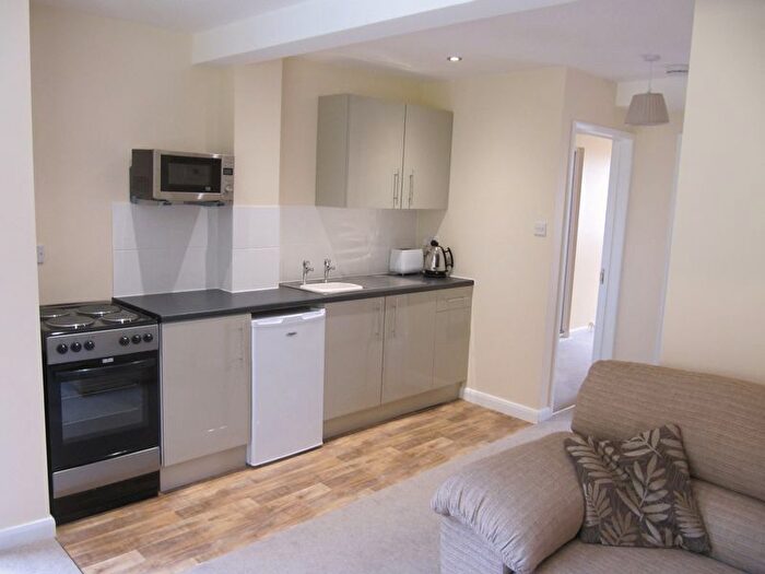 1 Bedroom Flat To Rent In Squirrel Rise, Marlow, SL7