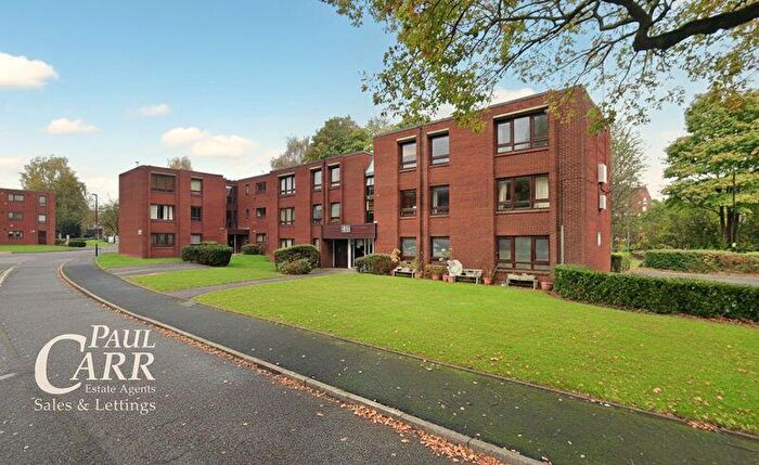 2 Bedroom Flat For Sale In Bowlas Avenue, Four Oaks, Sutton Coldfield, B74
