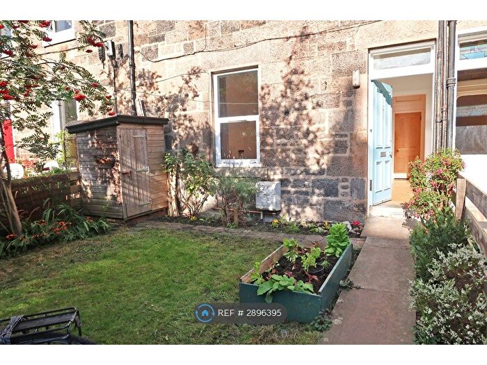 1 Bedroom Flat To Rent In Lady Menzies Place, Edinburgh, EH7