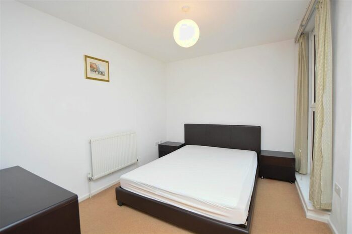 1 Bedroom Flat To Rent In Seagull Lane, London E16