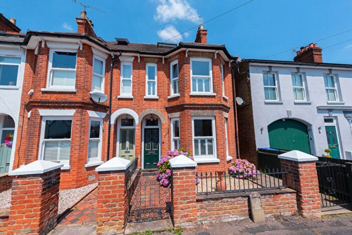 3 Bedroom Semi Detached House For Sale In Cross Street, Farnborough, GU14
