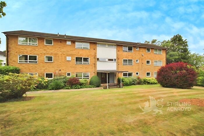 3 Bedroom Flat To Rent In The Shimmings, Boxgrove Road, Guildford, Surrey, GU1