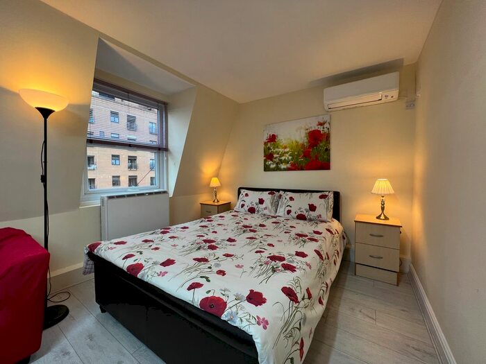 Studio To Rent In Cromwell Road, London, SW7