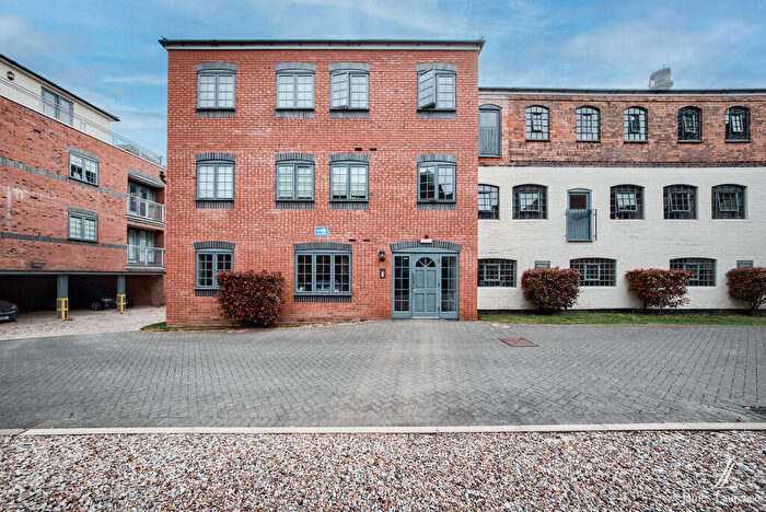 3 Bedroom Apartment To Rent In House Of York, Charlotte Street, Jewellery Quarter, B3